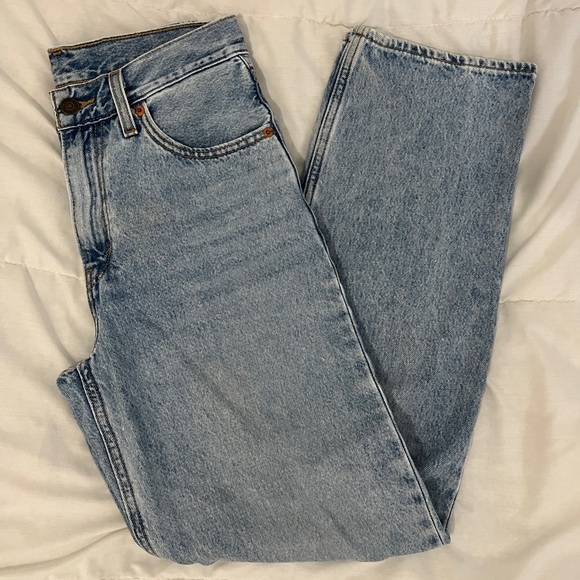 Levi's Denim - Aritzia - Levi’s Dad Jeans